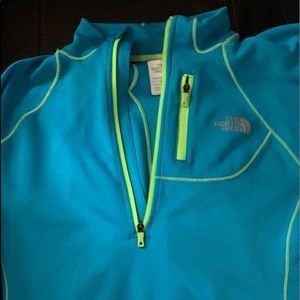 North face pullover